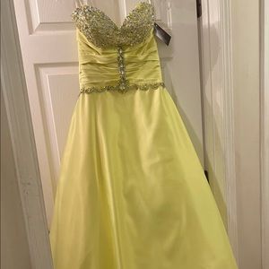 Yellow ballgown